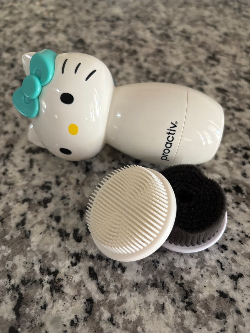 Hello Kitty Proactiv Facial Cleansing Brush